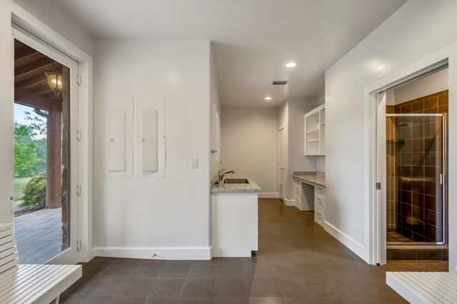 4016 Fm 811, Centerville, TX 75833