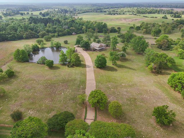 4016 Fm 811, Centerville, TX 75833