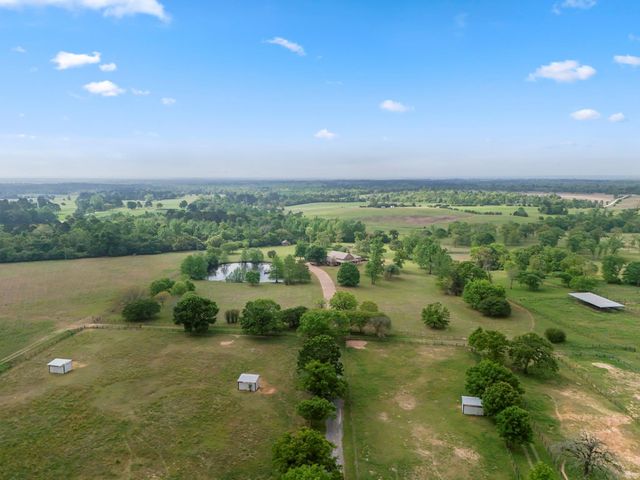 4016 Fm 811, Centerville, TX 75833