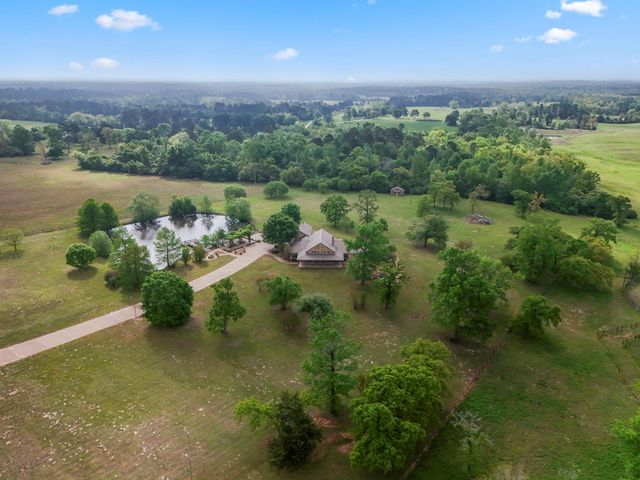 4016 Fm 811, Centerville, TX 75833