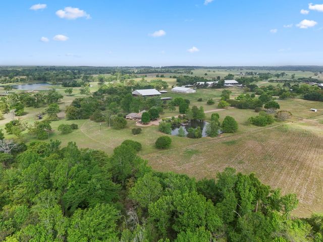 4016 Fm 811, Centerville, TX 75833