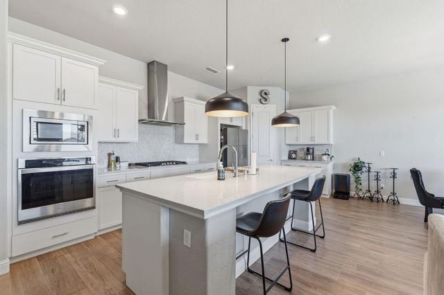 19719 Goldfield Lane, Friant, CA 93626