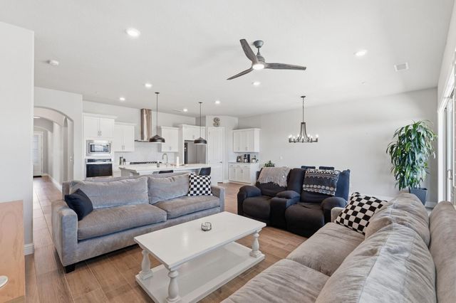 19719 Goldfield Lane, Friant, CA 93626