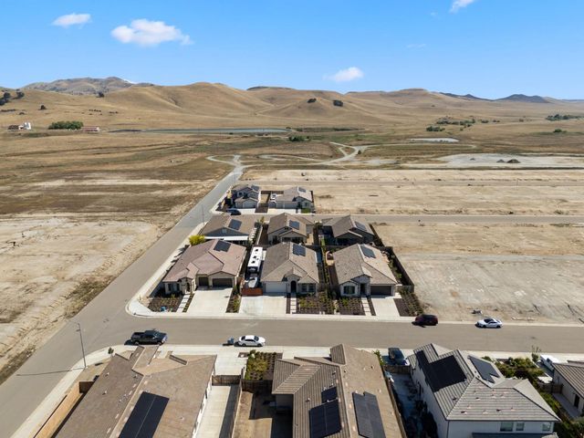 19719 Goldfield Lane, Friant, CA 93626