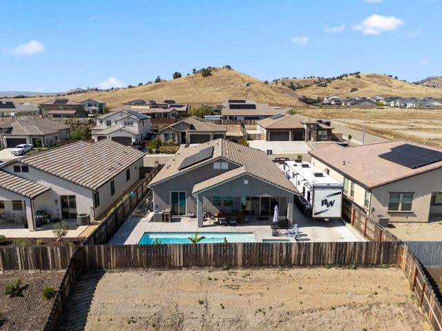 19719 Goldfield Lane, Friant, CA 93626