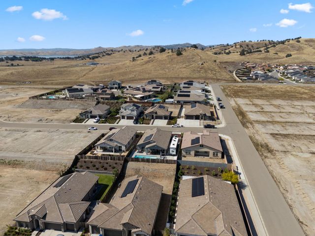 19719 Goldfield Lane, Friant, CA 93626