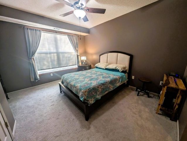 2231 Penn Place 316, North Saint Paul, MN 55109