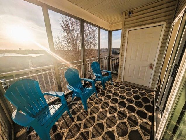 2231 Penn Place 316, North Saint Paul, MN 55109
