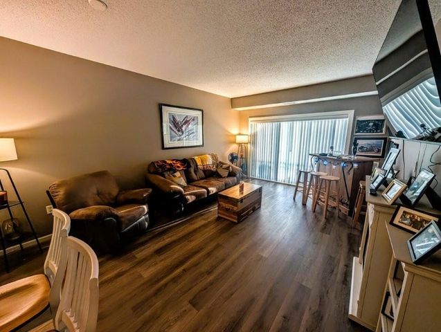 2231 Penn Place 316, North Saint Paul, MN 55109