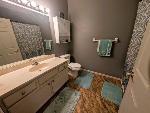 2231 Penn Place 316, North Saint Paul, MN 55109