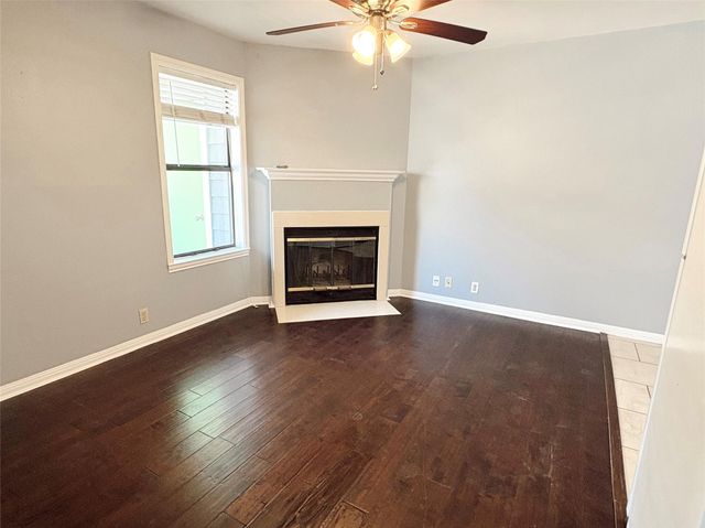 502 W 17th ST E, Austin, TX 78701