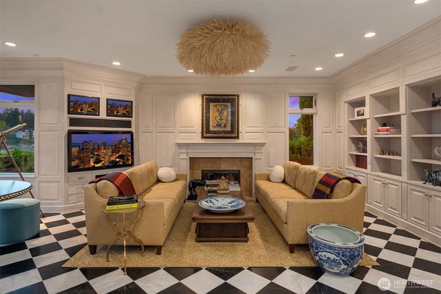 16 Enatai Drive, Bellevue, WA 98004