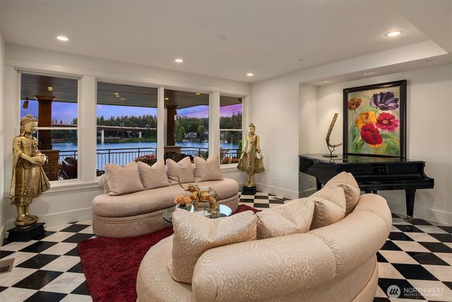 16 Enatai Drive, Bellevue, WA 98004