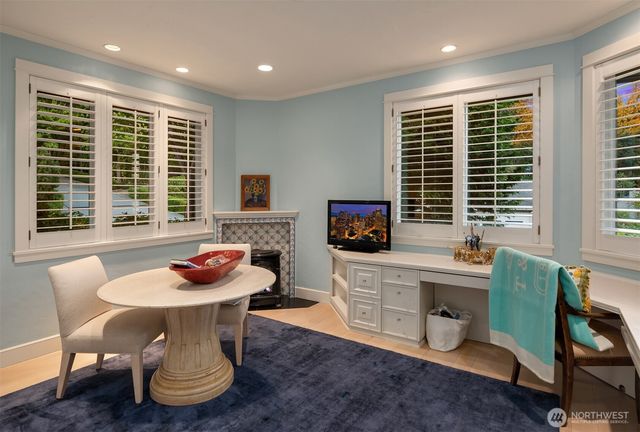 16 Enatai Drive, Bellevue, WA 98004