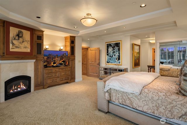 16 Enatai Drive, Bellevue, WA 98004