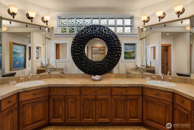 16 Enatai Drive, Bellevue, WA 98004