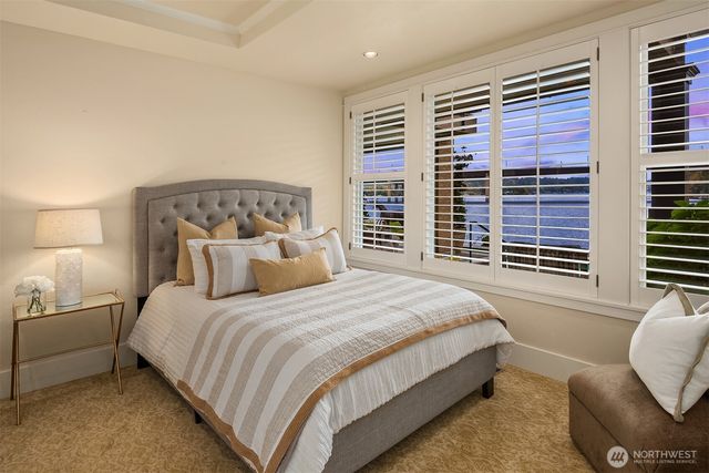 16 Enatai Drive, Bellevue, WA 98004