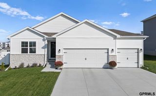 8507 S 184Th Street, Omaha, NE 68136
