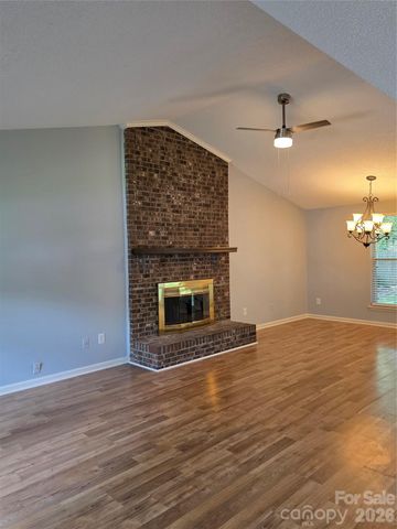 4827 Harri Ann Drive, Charlotte, NC 28227