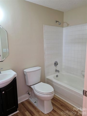 4827 Harri Ann Drive, Charlotte, NC 28227
