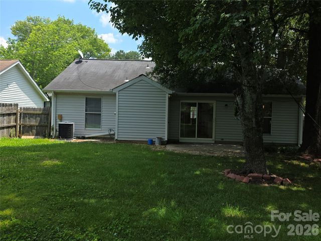 4827 Harri Ann Drive, Charlotte, NC 28227