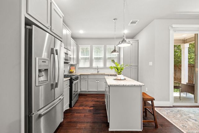 252 Claremont Ave Unit 102, San Antonio, TX 78209
