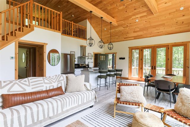 305 Reyer Road, Narrowsburg, NY 12764
