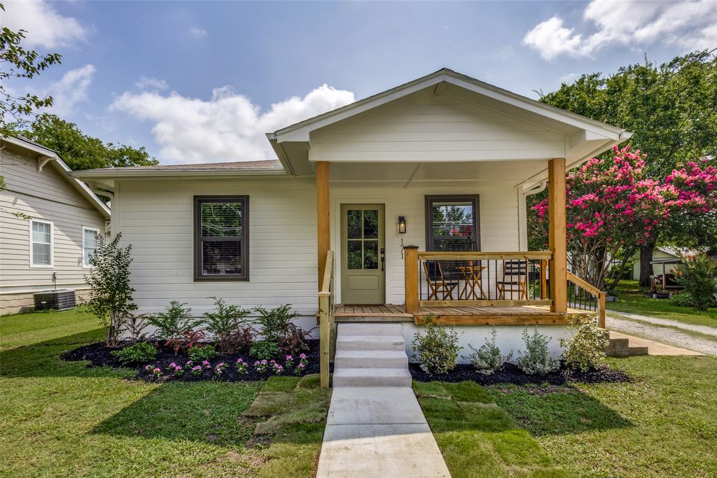 171 Douglas Street, Van Alstyne, TX 75495