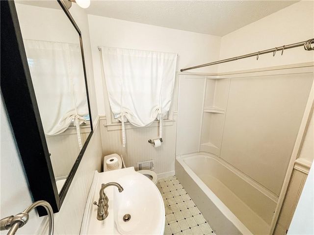116 Indian Trail, Marietta, GA 30068