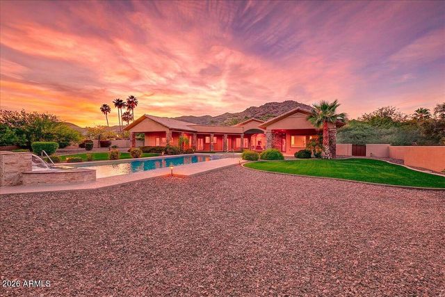 4807 E CRYSTAL Lane, Paradise Valley, AZ 85253