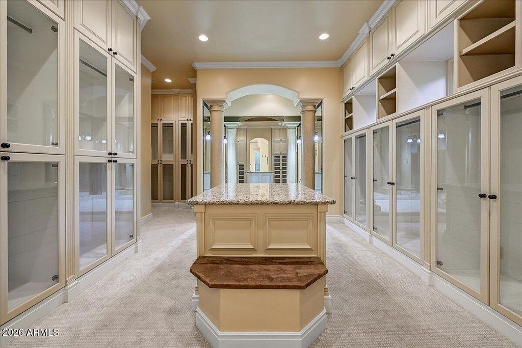 Image 22 of property listing at 4807 E CRYSTAL Lane, Paradise Valley, AZ 85253
