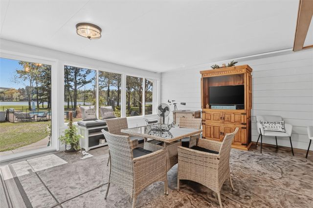 20003 Country Lake Drive N, Magnolia, TX 77355