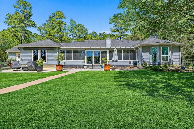 20003 Country Lake Drive N, Magnolia, TX 77355