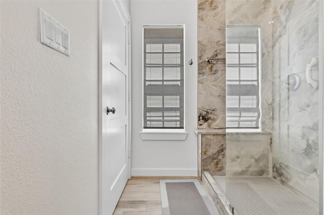 20003 Country Lake Drive N, Magnolia, TX 77355