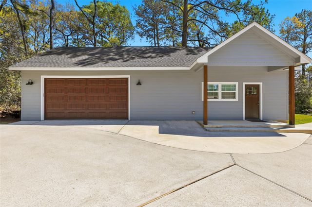 20003 Country Lake Drive N, Magnolia, TX 77355