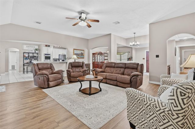 20003 Country Lake Drive N, Magnolia, TX 77355