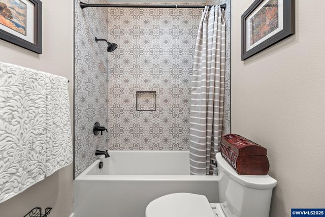 748 Roosevelt St NW, Salem, OR 97034