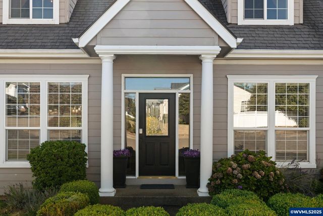 748 Roosevelt St NW, Salem, OR 97034