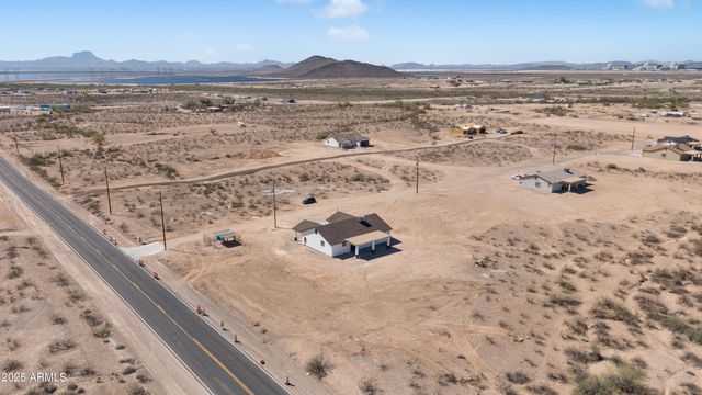 35532 W CHIPMAN Road, Tonopah, AZ 85354