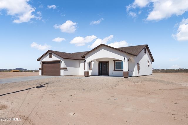 35532 W CHIPMAN Road, Tonopah, AZ 85354