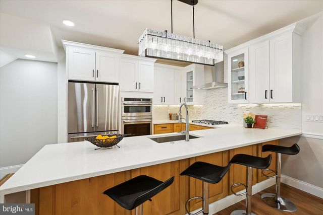 329 15TH ST NE, Washington, DC 20002