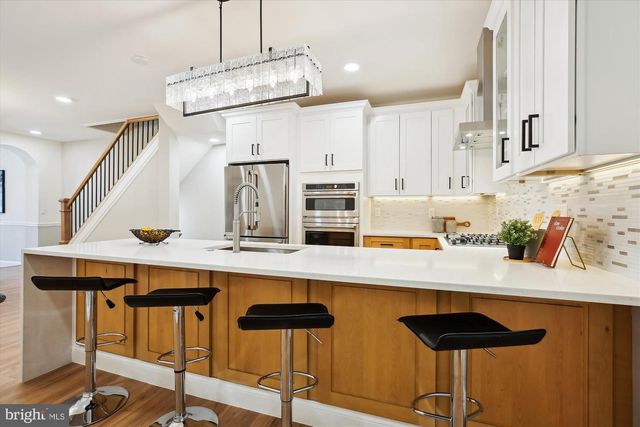 329 15TH ST NE, Washington, DC 20002