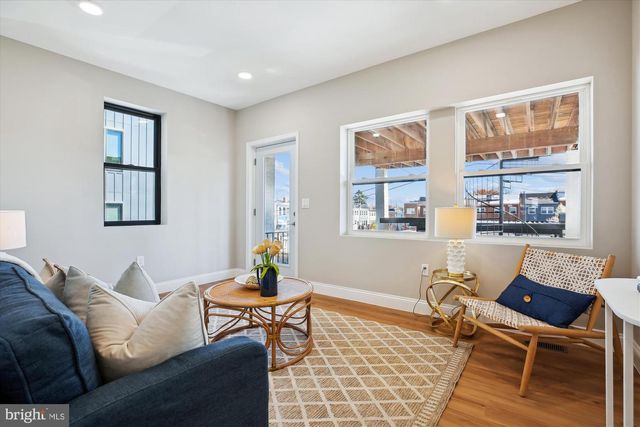 329 15TH ST NE, Washington, DC 20002