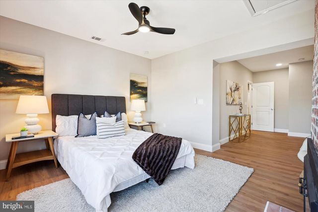 329 15TH ST NE, Washington, DC 20002