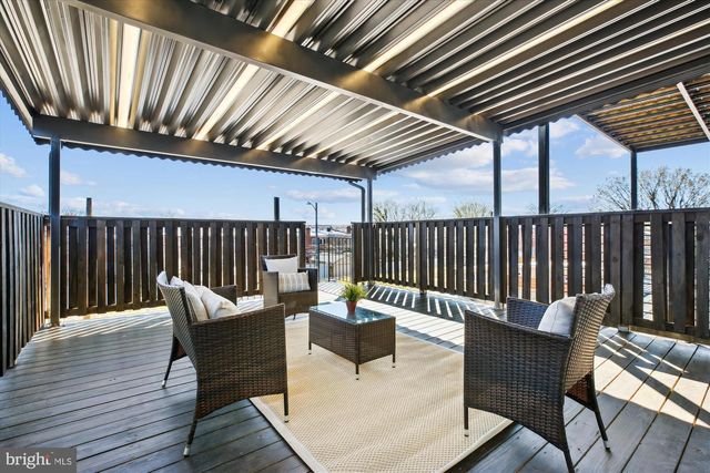 329 15TH ST NE, Washington, DC 20002