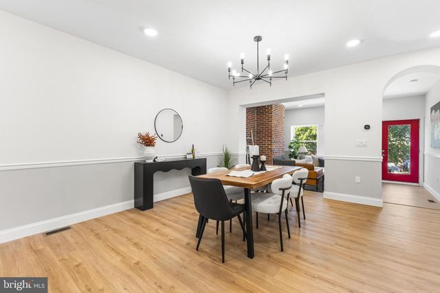 329 15TH ST NE, Washington, DC 20002