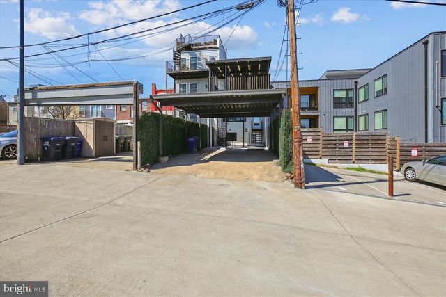 329 15TH ST NE, Washington, DC 20002