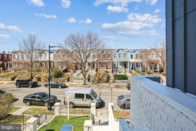 329 15TH ST NE, Washington, DC 20002