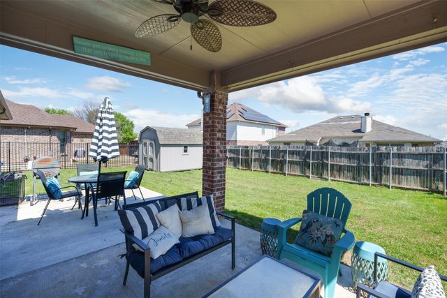 192 Hirth Drive, Crowley, TX 76036