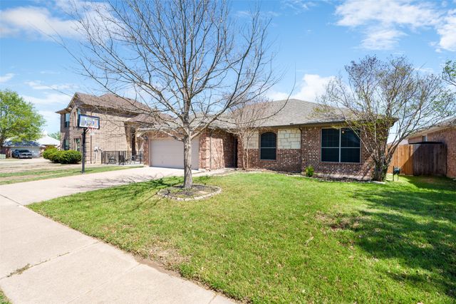 192 Hirth Drive, Crowley, TX 76036